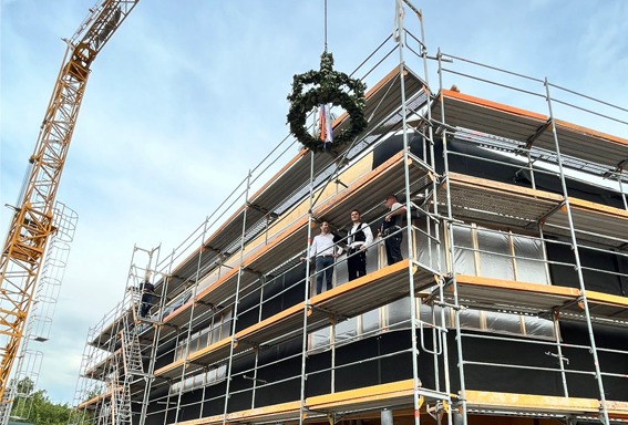 Richtfest beim Mensagebäude der Grundschule Hemmingen-Westerfeld